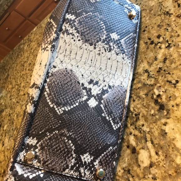 Two coach purses - Picture 3 of 8